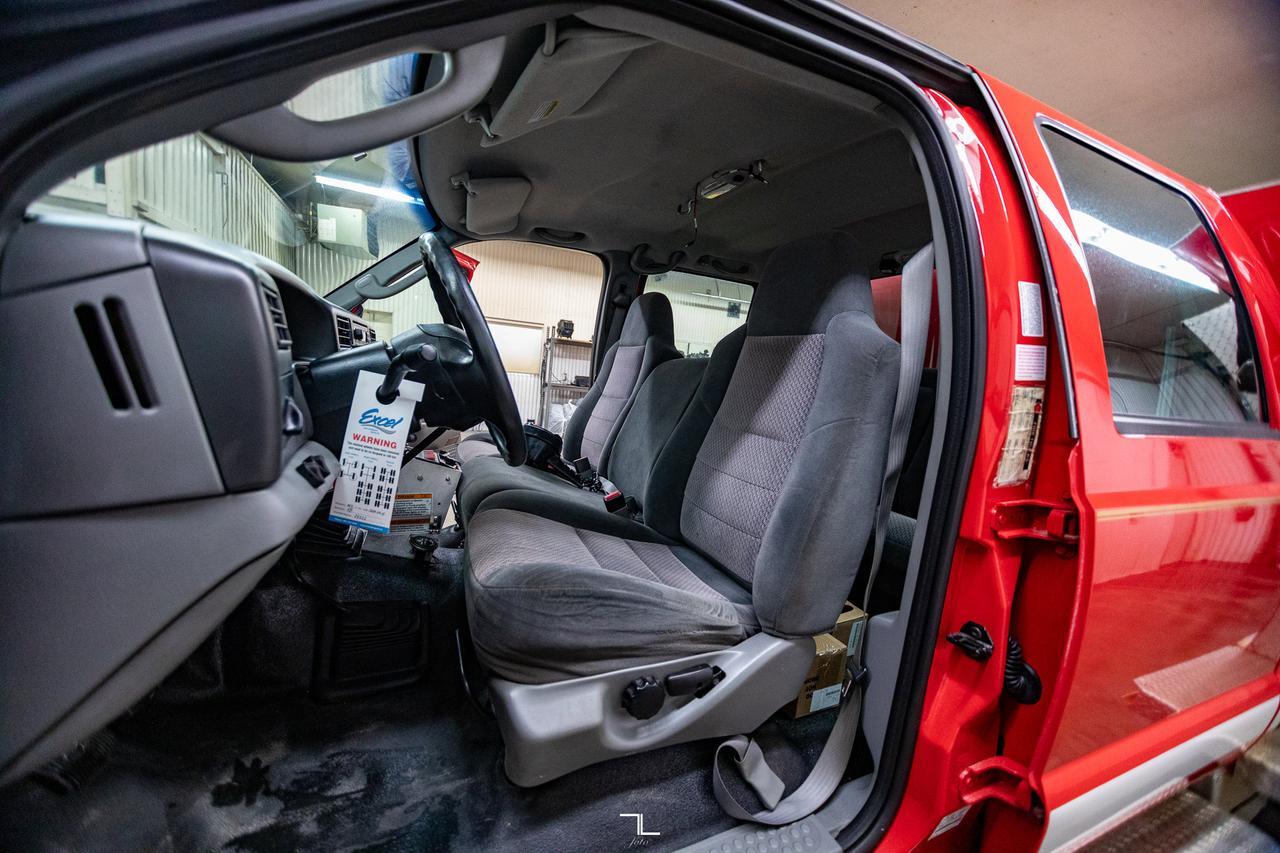 2003 Ford F-550 4x4 Crew Cab XLT Brush Rescue Firetruck Diesel Manual Red Deer AB