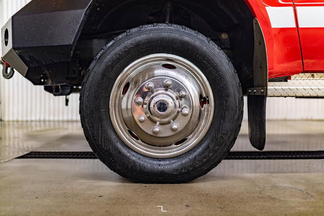 2003 Ford F-550 4x4 Crew Cab XLT Brush Rescue Firetruck Diesel Manual Red Deer AB