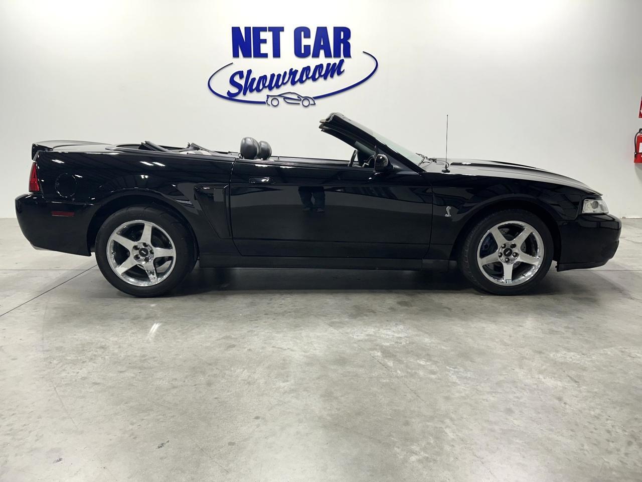 2003 Ford Mustang SVT Cobra 10th Anniv