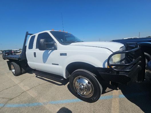 2003 Ford Super Duty F-450 DRW 7.3 L MOT XLT Extended Cab w/Rear Doors DRW
