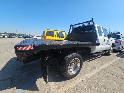 2003 Ford Super Duty F-450 DRW 7.3 L MOT XLT Extended Cab w/Rear Doors DRW
