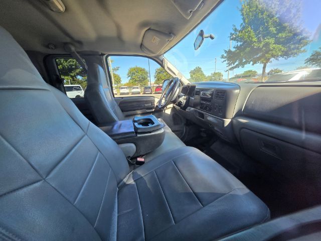 2003 Ford Super Duty F-450 DRW 7.3 L MOT XLT Extended Cab w/Rear Doors DRW Charlotte NC