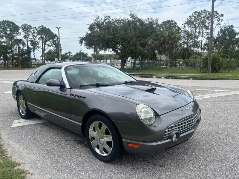 2003 Ford Thunderbird Premium photo 4