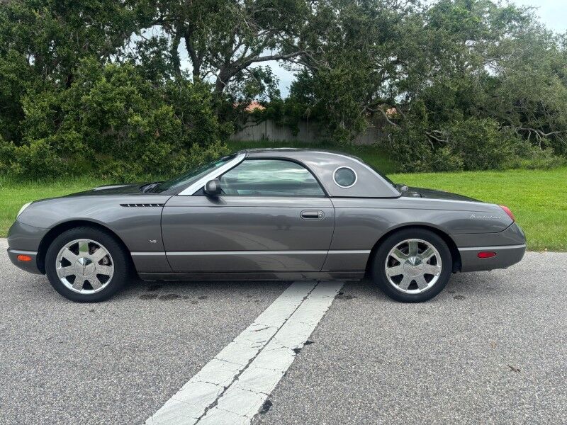 2003 Ford Thunderbird Premium photo 2