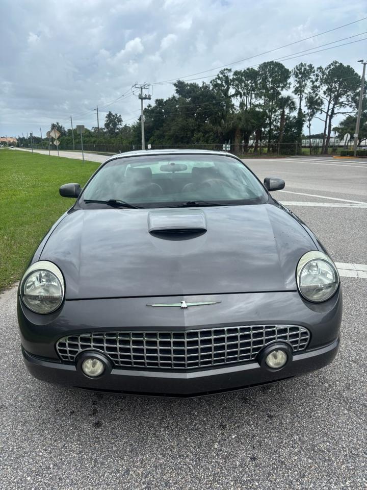 2003 Ford Thunderbird Premium photo 3