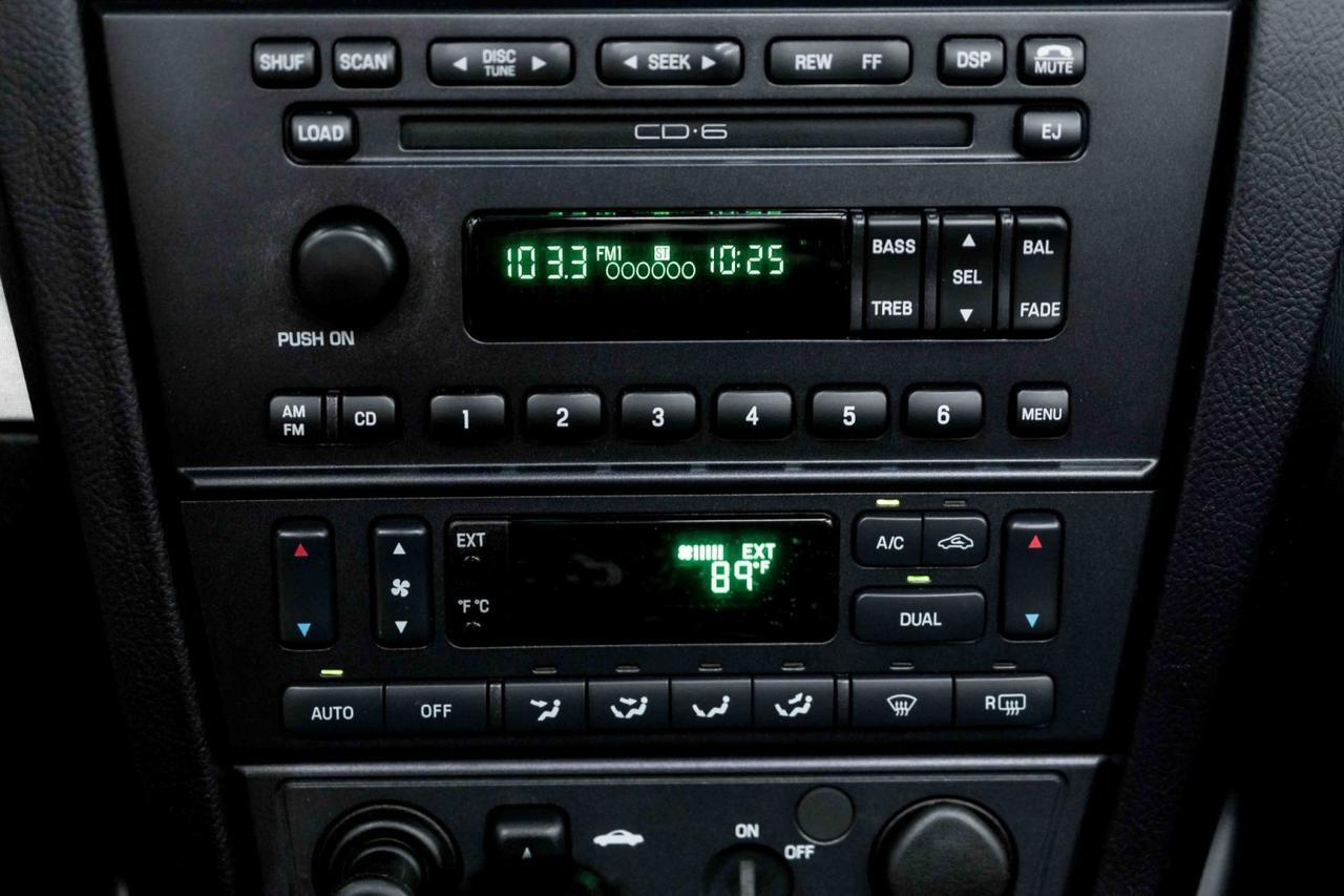 2003 Ford Thunderbird Deluxe - Photo 65