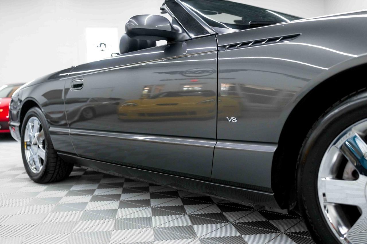 2003 Ford Thunderbird Deluxe - Photo 25