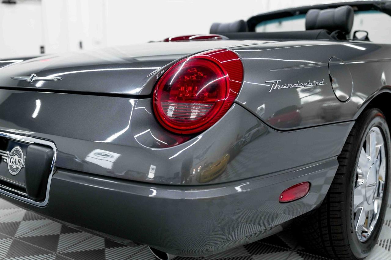2003 Ford Thunderbird Deluxe - Photo 31