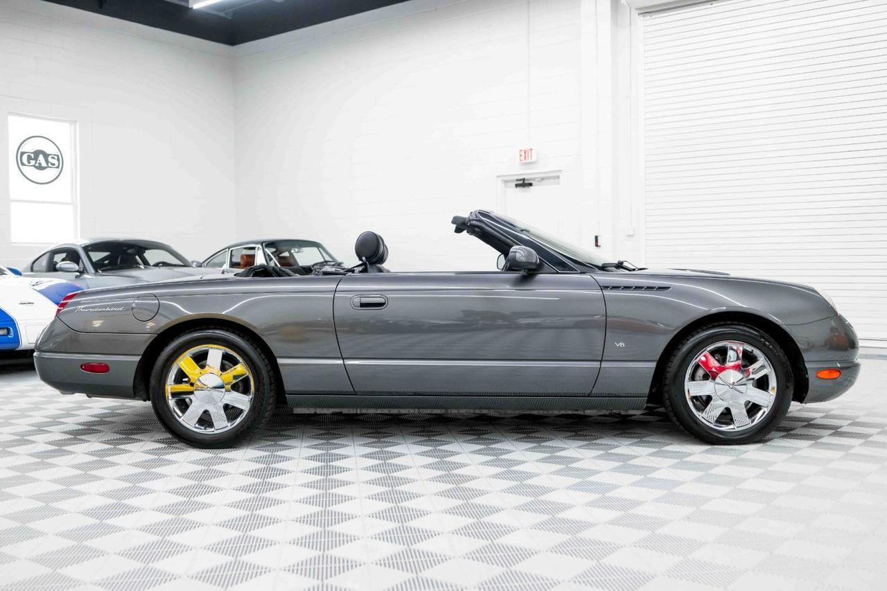 2003 Ford Thunderbird Deluxe - Photo 6