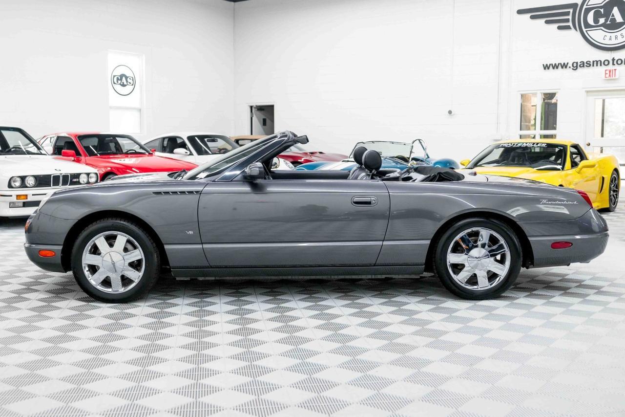2003 Ford Thunderbird Deluxe - Photo 10
