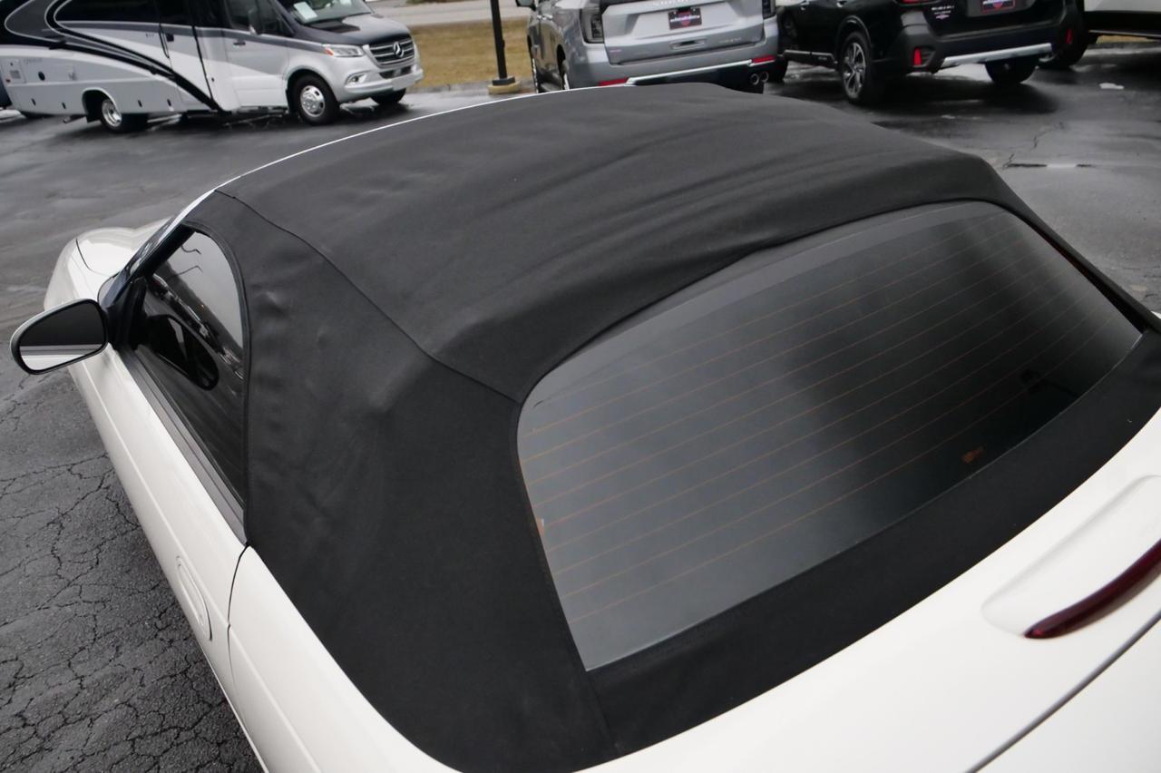 2003 Ford Thunderbird Premium Convertible / 3.9L V8 / Hardtop / Heated Seats! Lincolnton NC