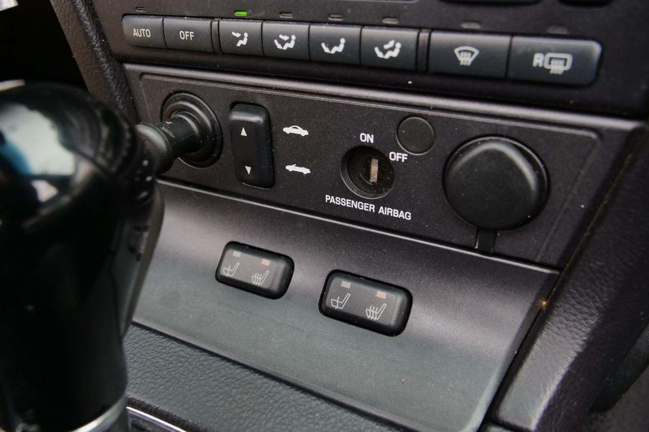 2003 Ford Thunderbird Premium Convertible / 3.9L V8 / Hardtop / Heated Seats! Lincolnton NC