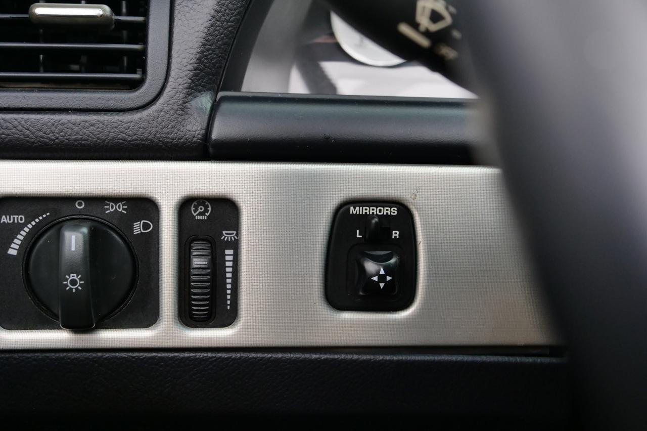 2003 Ford Thunderbird Premium Convertible / 3.9L V8 / Hardtop / Heated Seats! Lincolnton NC