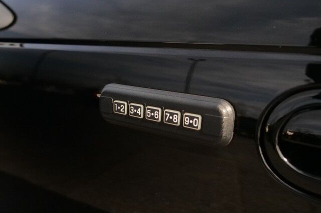 2003 Ford Thunderbird Premium Convertible / Hardtop / 3.9L V8 / Heated Seats! High Point NC