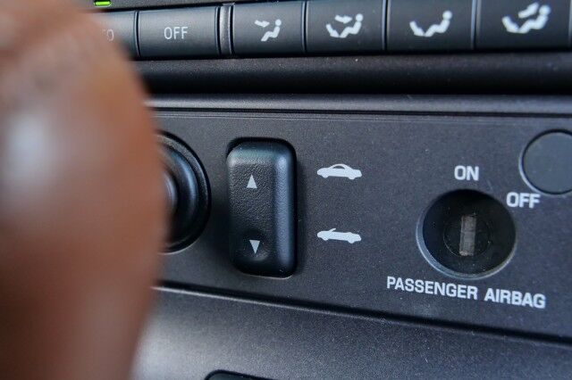 2003 Ford Thunderbird Premium Convertible / Hardtop / 3.9L V8 / Heated Seats! High Point NC