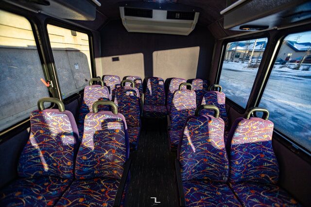 2003 GMC C5500 24 Passenger 30 Ft.Van Diesel Red Deer AB