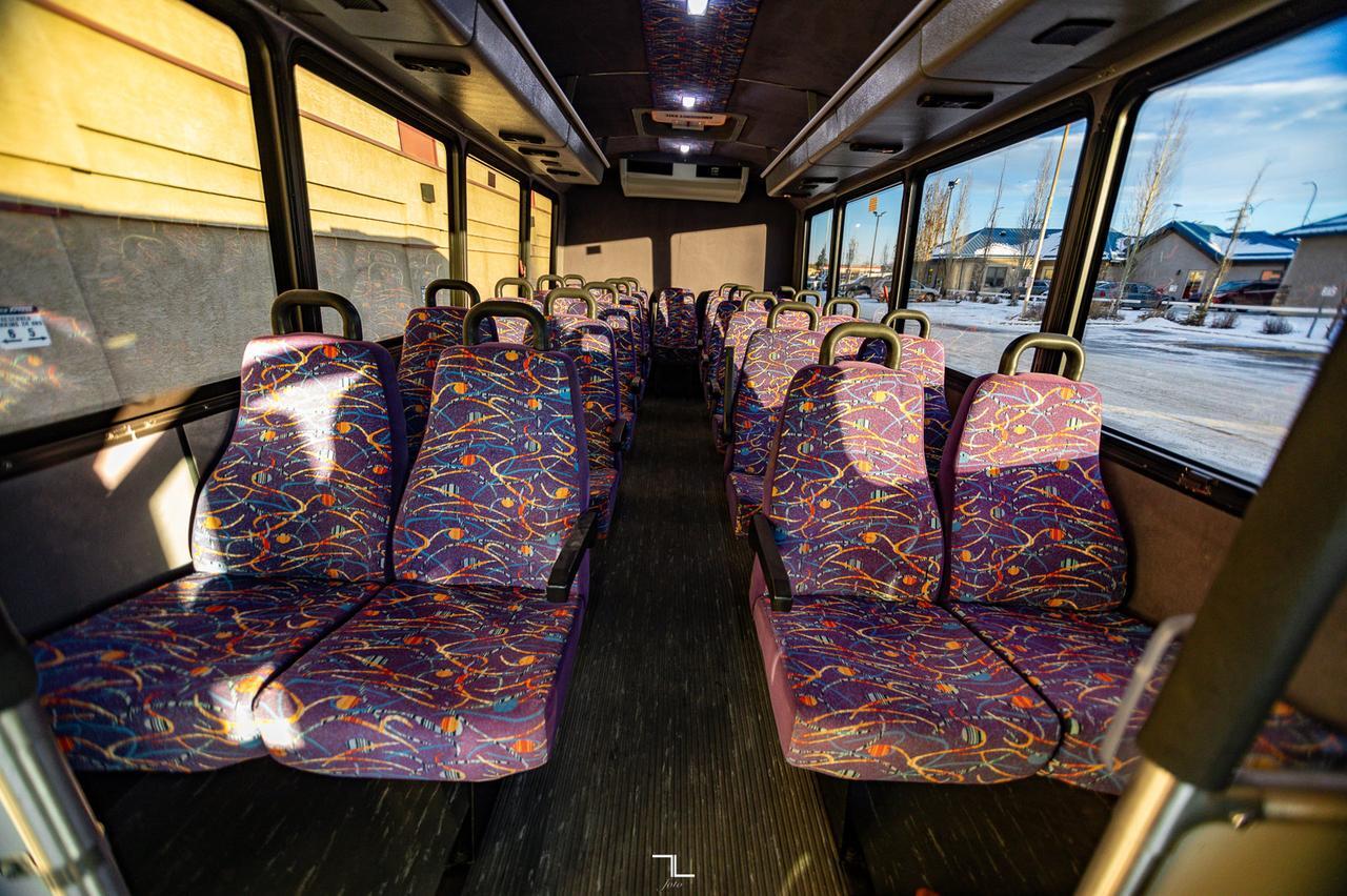 2003 GMC C5500 24 Passenger 30 Ft.Van Diesel Red Deer AB