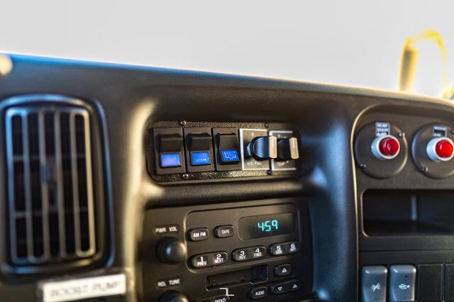 2003 GMC C5500 24 Passenger 30 Ft.Van Diesel Red Deer AB