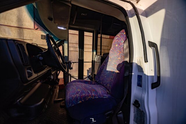 2003 GMC C5500 24 Passenger 30 Ft.Van Diesel Red Deer AB