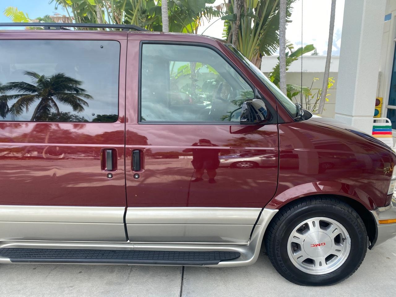 2003 GMC Safari Passenger LOW MILES 34,284 1 OWNER 8 PASSENGER Pompano Beach FL