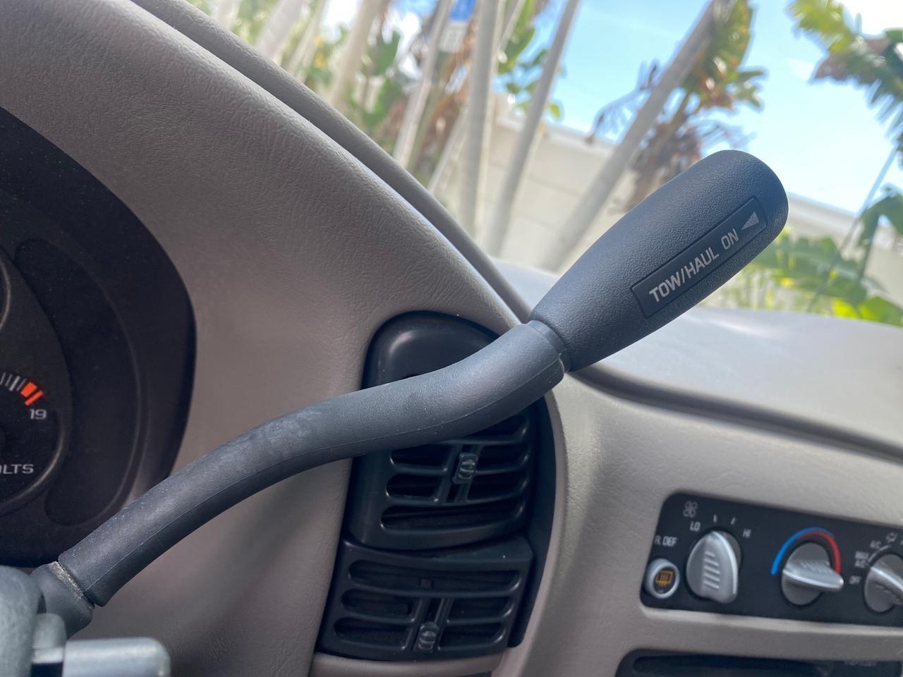 2003 GMC Safari Passenger LOW MILES 34,284 1 OWNER 8 PASSENGER Pompano Beach FL