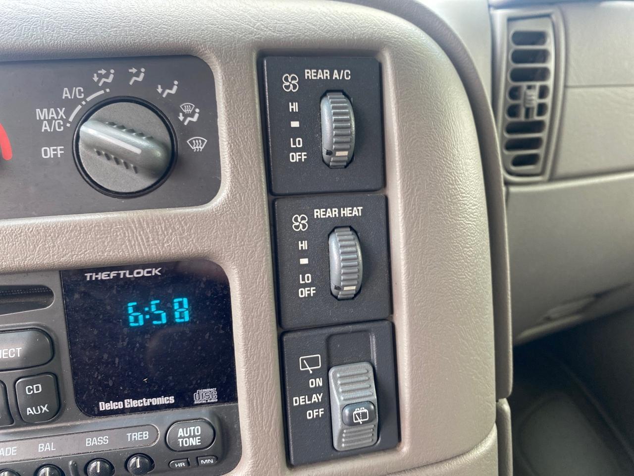 2003 GMC Safari Passenger LOW MILES 34,284 1 OWNER 8 PASSENGER Pompano Beach FL