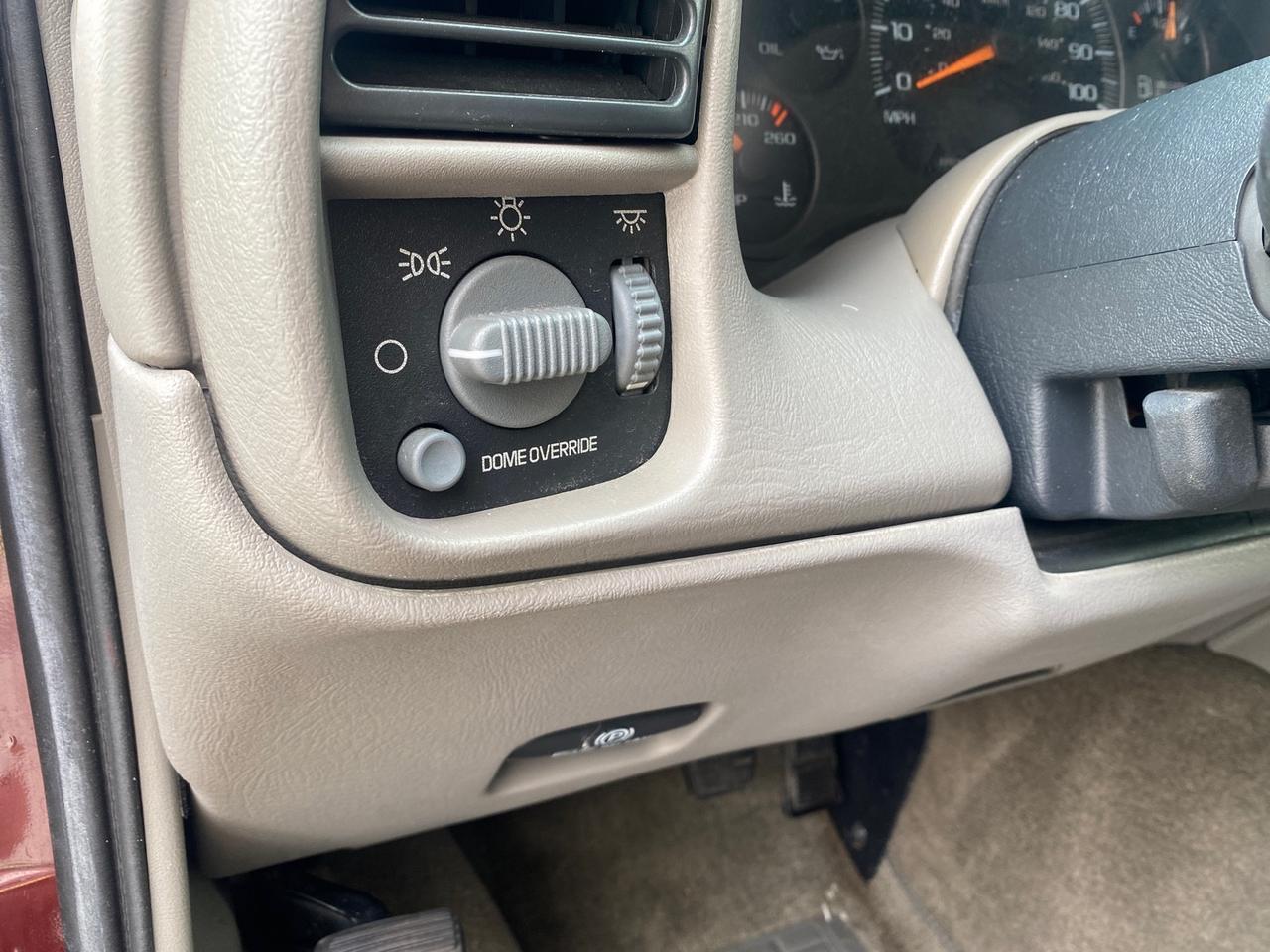 2003 GMC Safari Passenger LOW MILES 34,284 1 OWNER 8 PASSENGER Pompano Beach FL