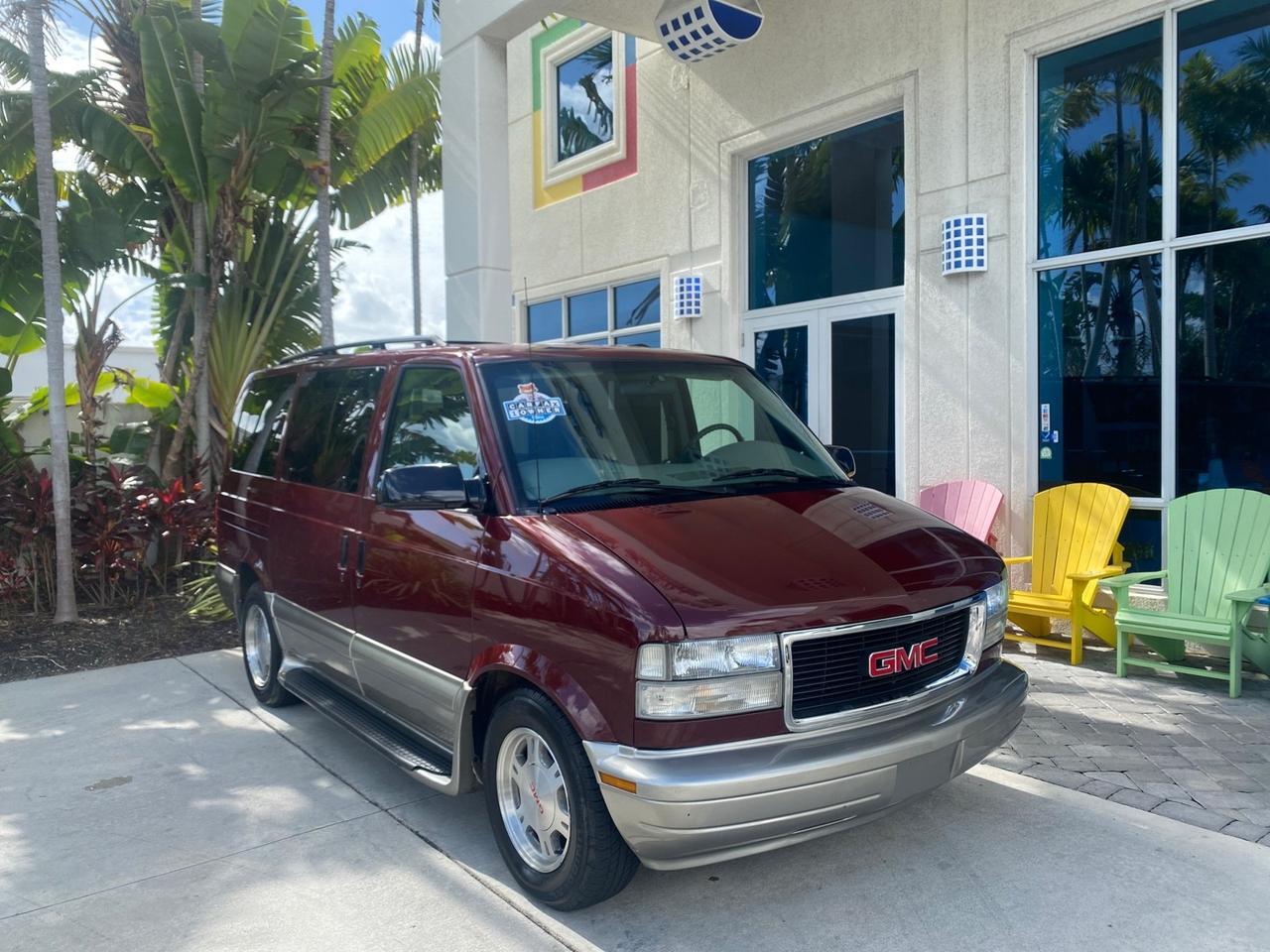 2003 GMC Safari Passenger LOW MILES 34,284 1 OWNER 8 PASSENGER