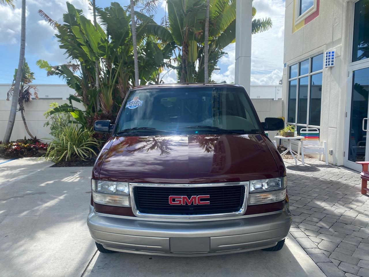 2003 GMC Safari Passenger LOW MILES 34,284 1 OWNER 8 PASSENGER