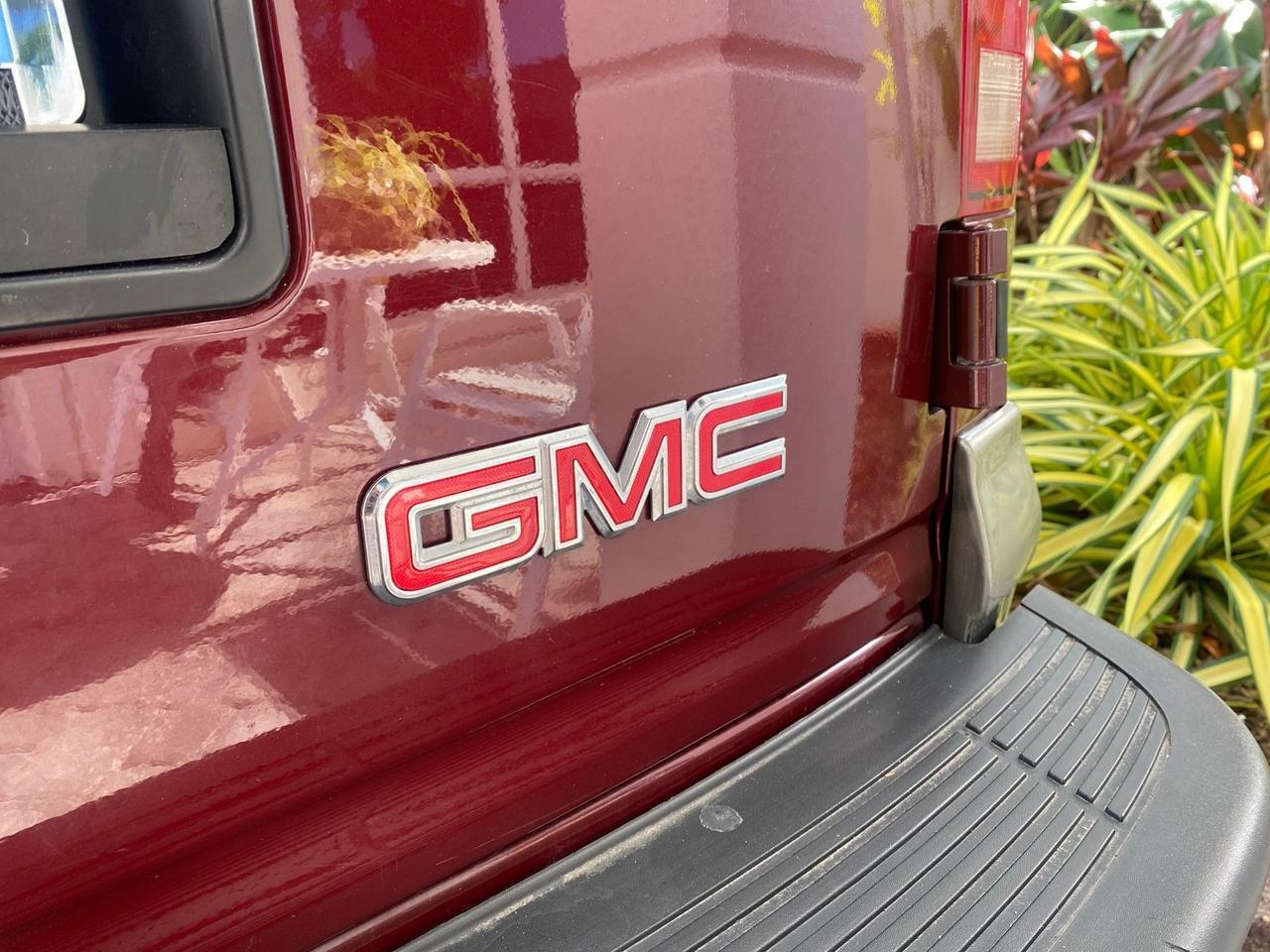 2003 GMC Safari Passenger LOW MILES 34,284 1 OWNER 8 PASSENGER Pompano Beach FL