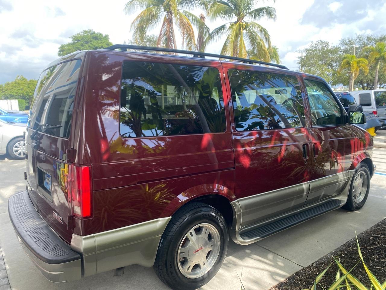 2003 GMC Safari Passenger LOW MILES 34,284 1 OWNER 8 PASSENGER Pompano Beach FL