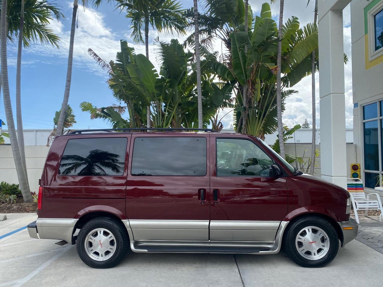 2003 GMC Safari Passenger LOW MILES 34,284 1 OWNER 8 PASSENGER Pompano Beach FL