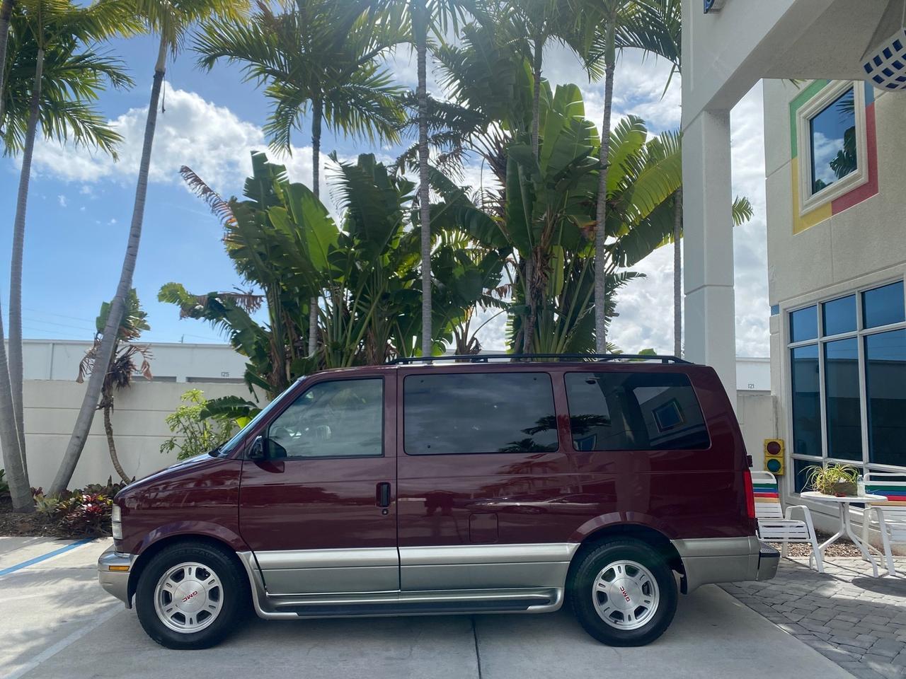 2003 GMC Safari Passenger LOW MILES 34,284 1 OWNER 8 PASSENGER Pompano Beach FL