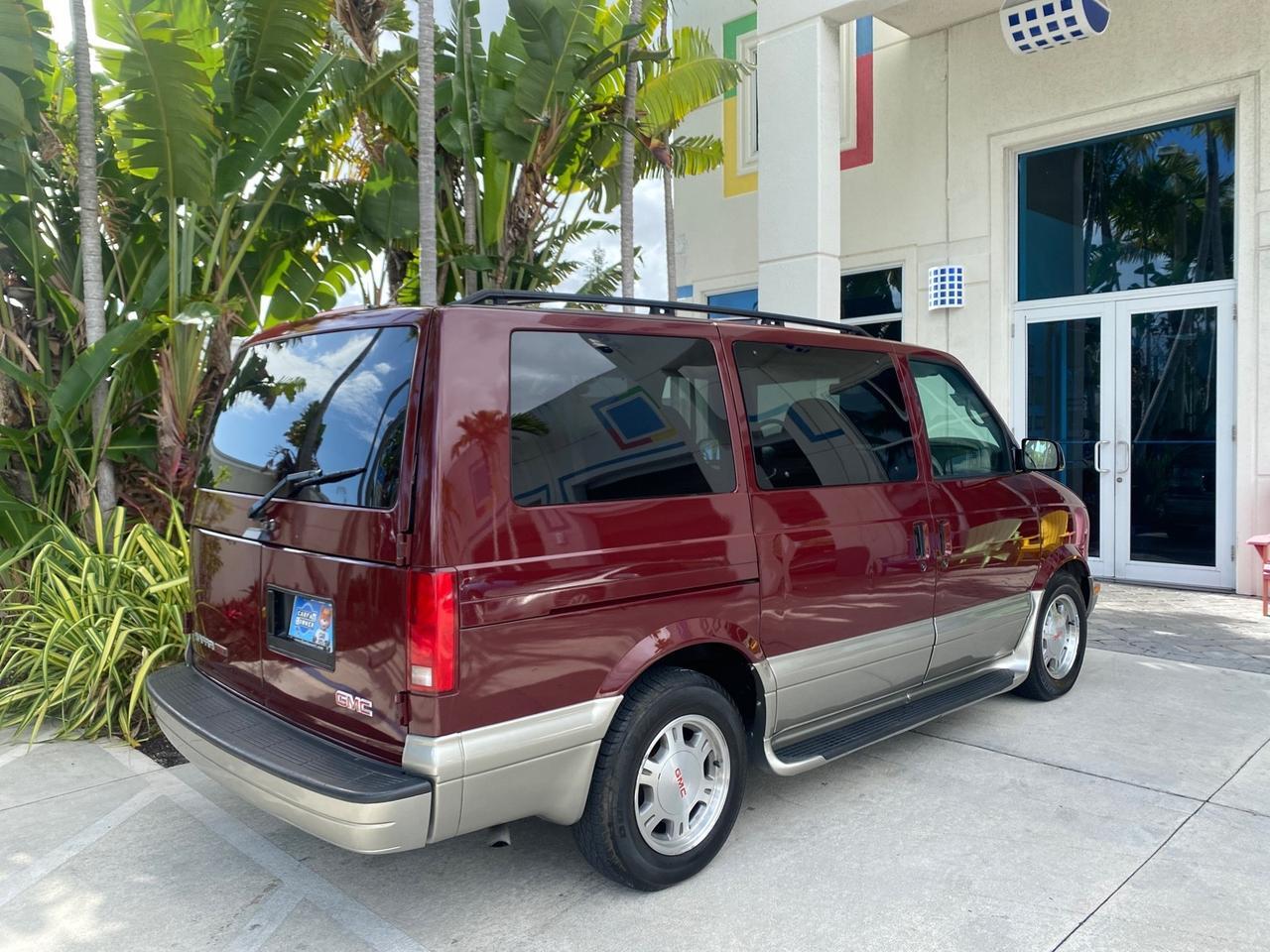 2003 GMC Safari Passenger LOW MILES 34,284 1 OWNER 8 PASSENGER Pompano Beach FL