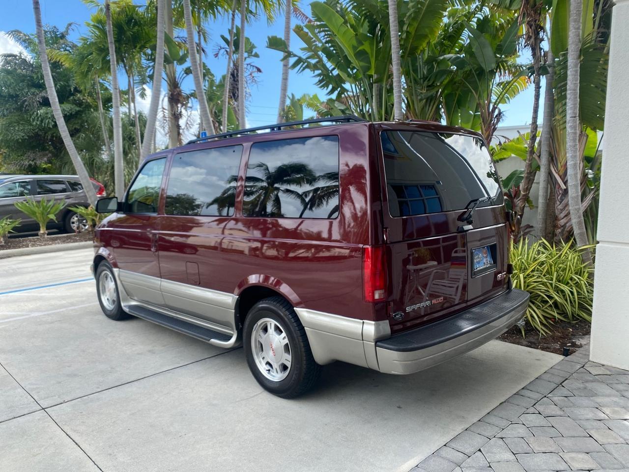 2003 GMC Safari Passenger LOW MILES 34,284 1 OWNER 8 PASSENGER Pompano Beach FL