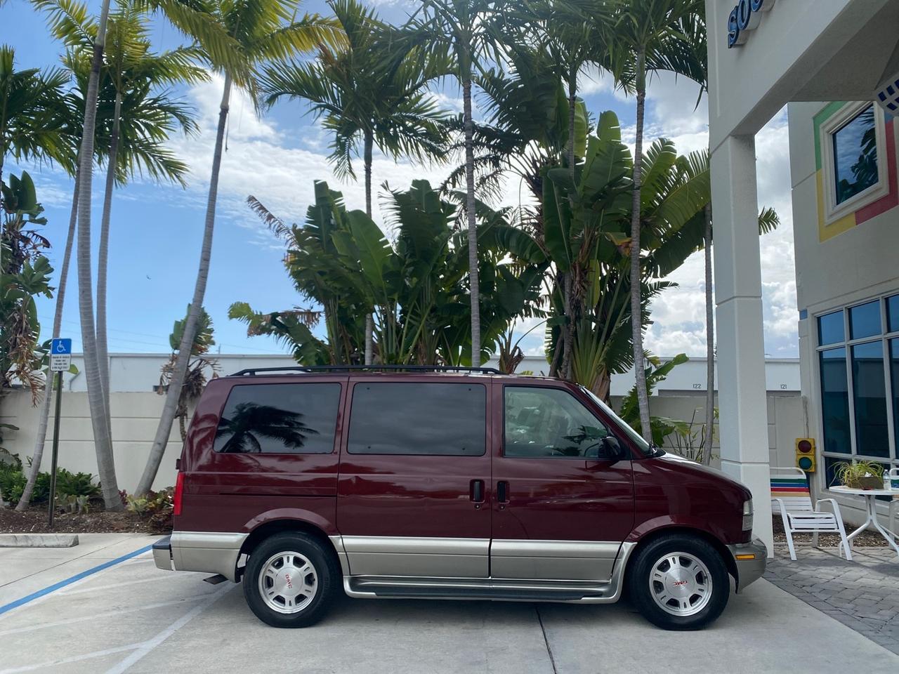 2003 GMC Safari Passenger LOW MILES 34,284 1 OWNER 8 PASSENGER Pompano Beach FL