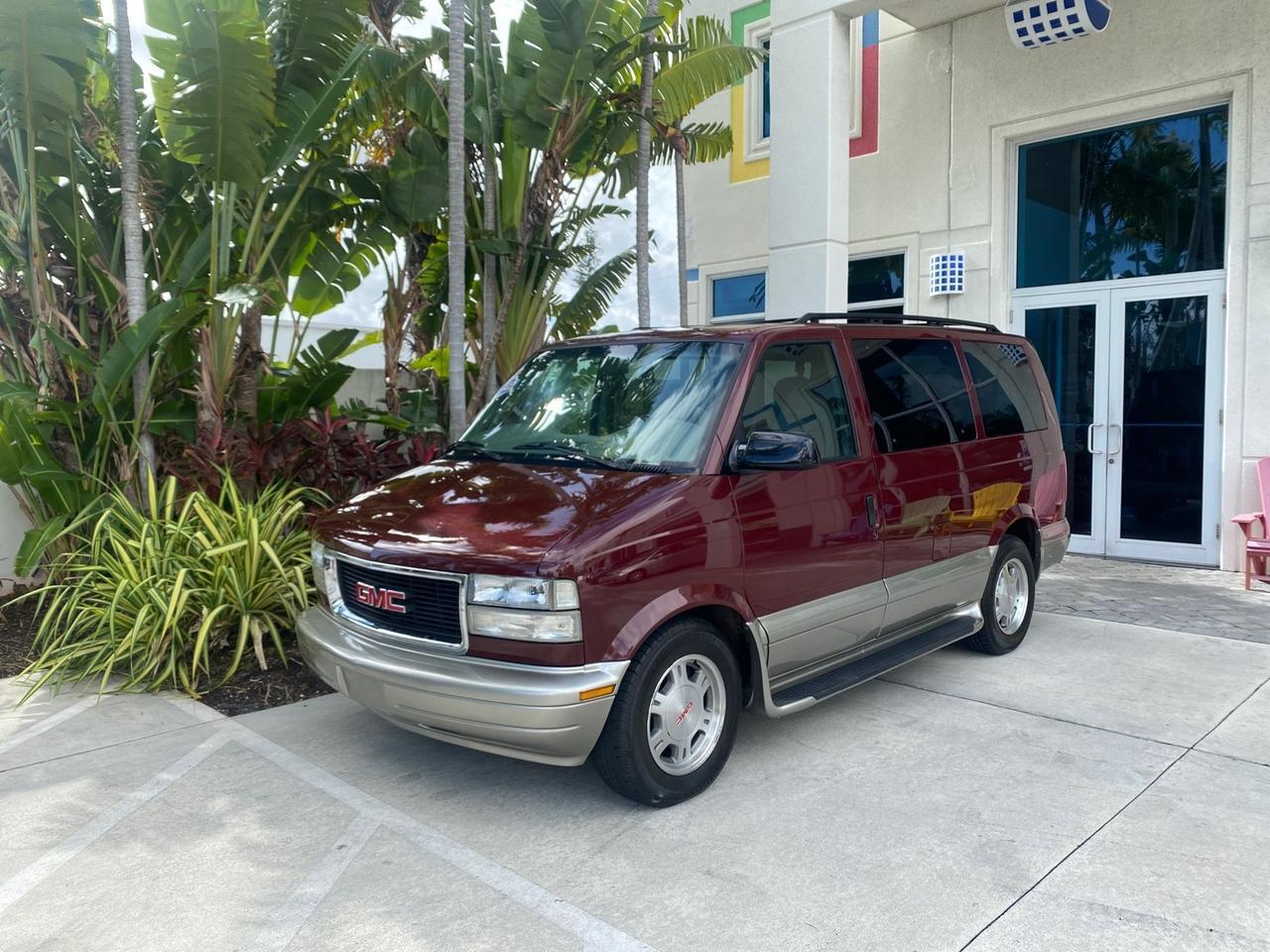 2003 GMC Safari Passenger LOW MILES 34,284 1 OWNER 8 PASSENGER Pompano Beach FL