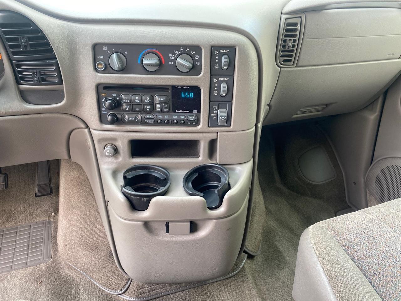 2003 GMC Safari Passenger LOW MILES 34,284 1 OWNER 8 PASSENGER Pompano Beach FL