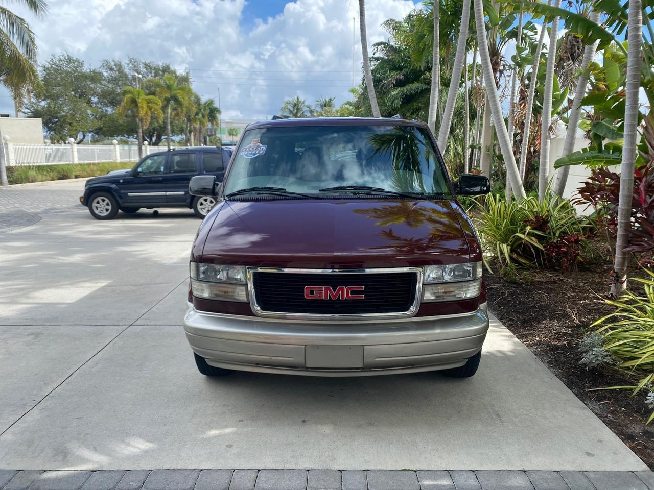 2003 GMC Safari Passenger LOW MILES 34,284 1 OWNER 8 PASSENGER Pompano Beach FL
