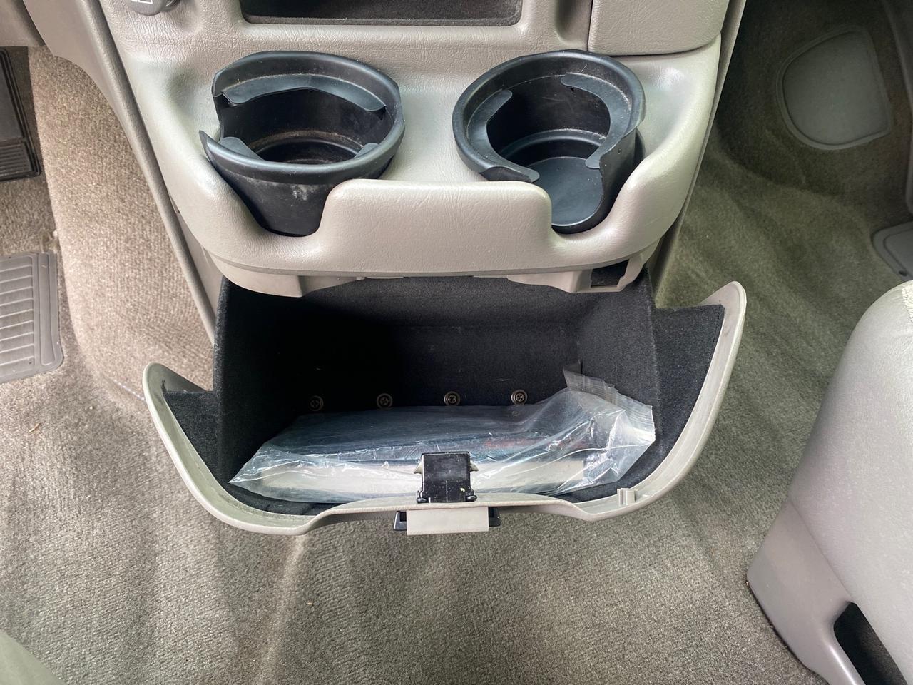 2003 GMC Safari Passenger LOW MILES 34,284 1 OWNER 8 PASSENGER Pompano Beach FL