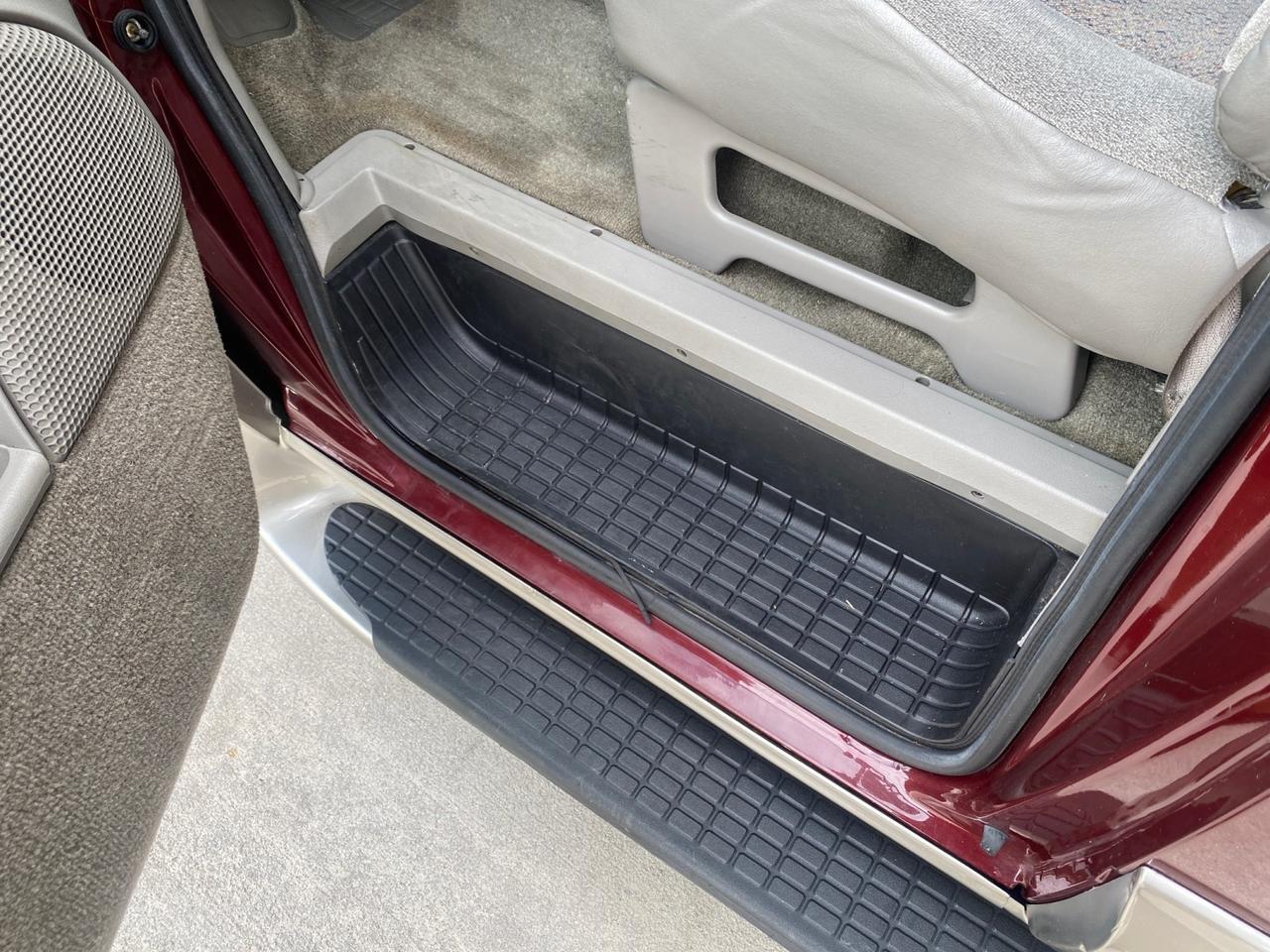 2003 GMC Safari Passenger LOW MILES 34,284 1 OWNER 8 PASSENGER Pompano Beach FL