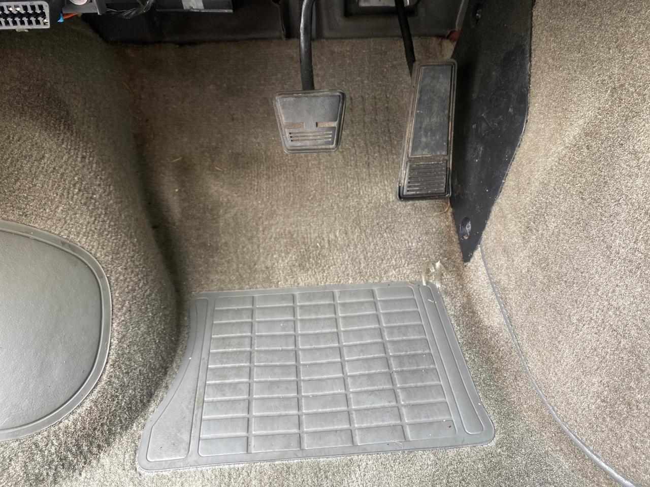 2003 GMC Safari Passenger LOW MILES 34,284 1 OWNER 8 PASSENGER Pompano Beach FL