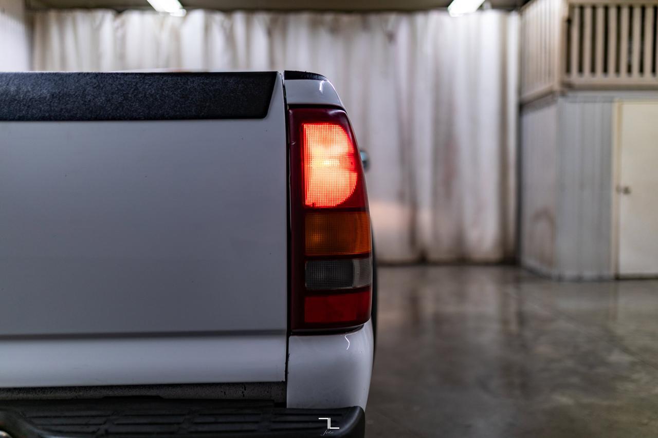 2003 GMC Sierra 2500 4x2 Reg Cab SL Red Deer AB