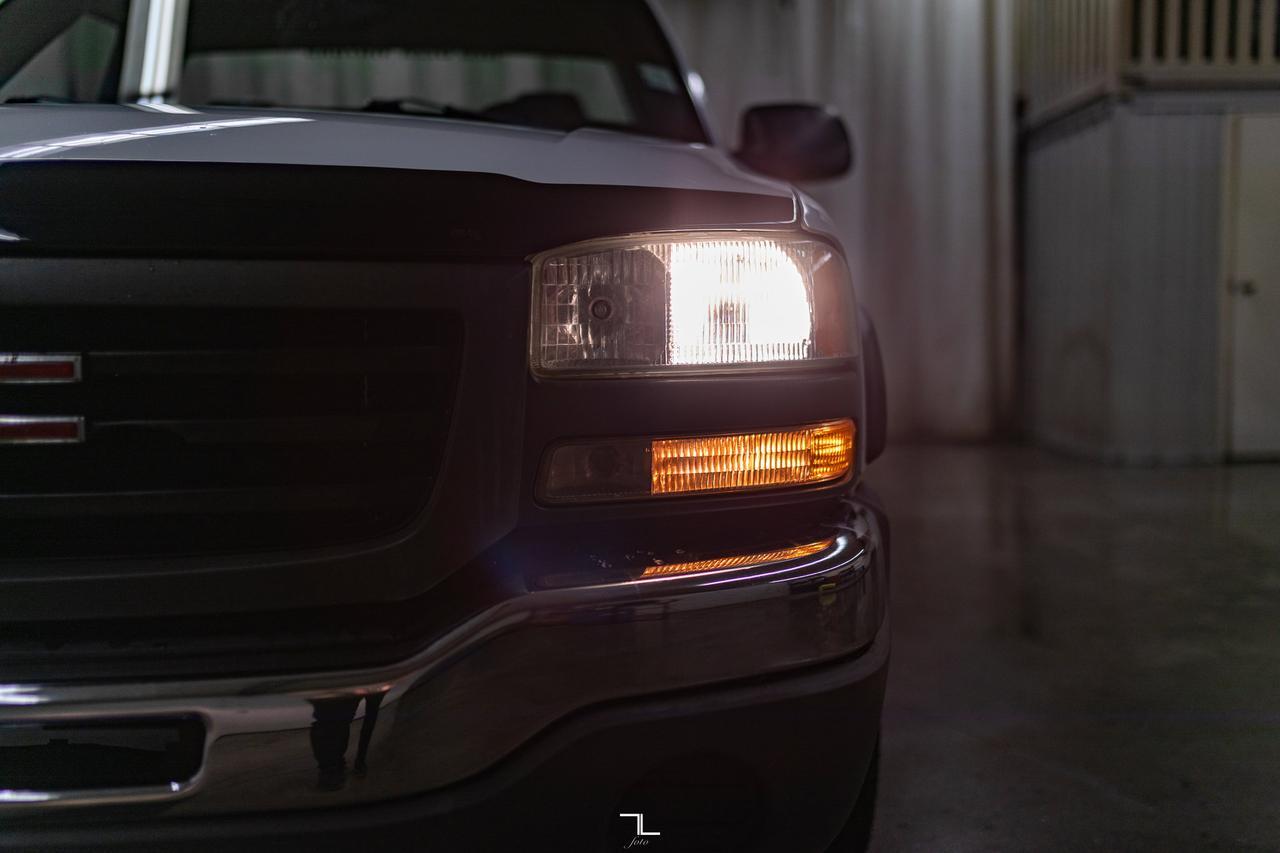 2003 GMC Sierra 2500 4x2 Reg Cab SL Red Deer AB