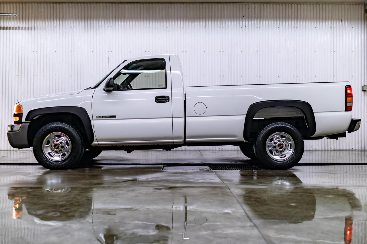 2003 GMC Sierra 2500 4x2 Reg Cab SL Red Deer AB