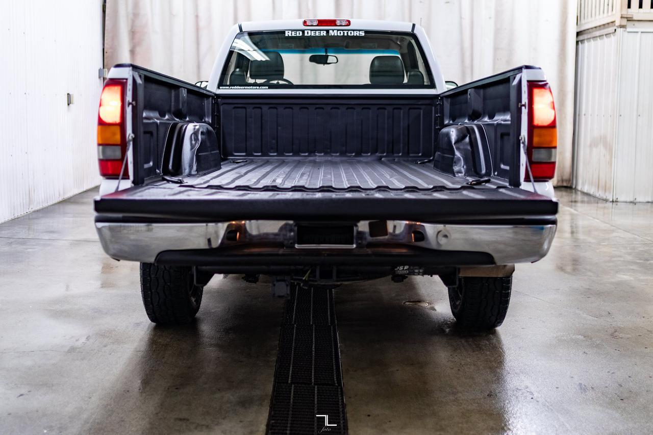 2003 GMC Sierra 2500 4x2 Reg Cab SL Red Deer AB