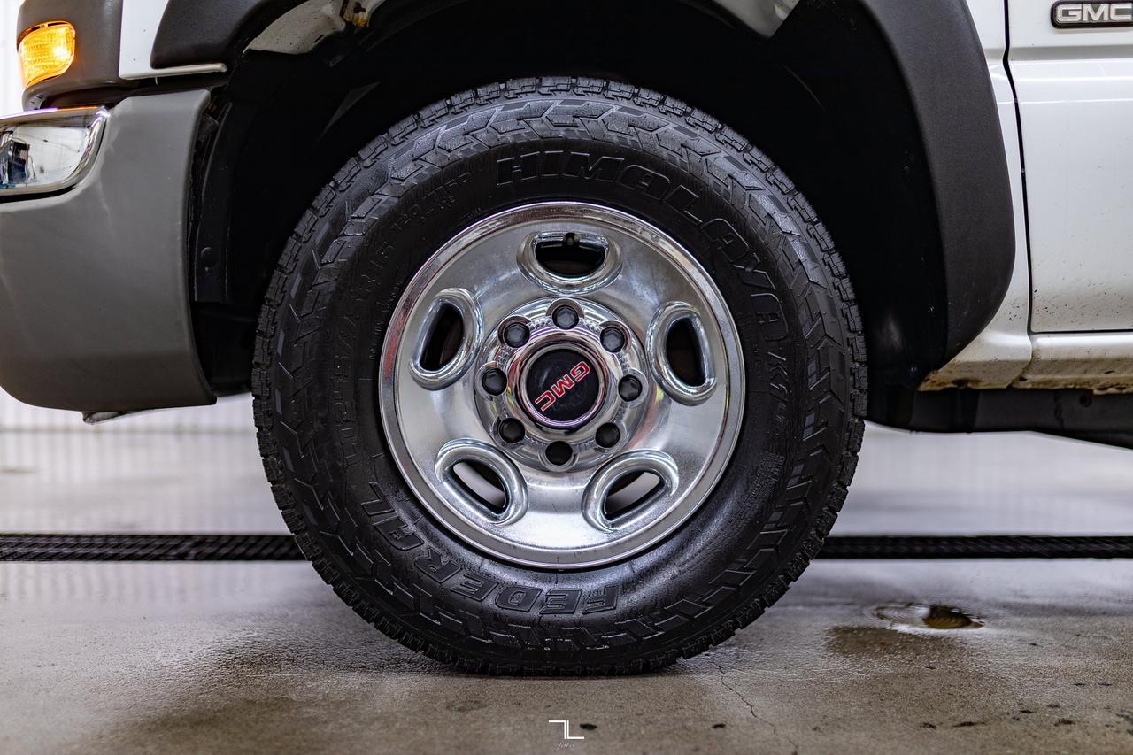 2003 GMC Sierra 2500 4x2 Reg Cab SL Red Deer AB