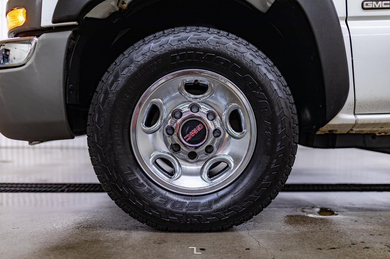 2003 GMC Sierra 2500 4x2 Reg Cab SL Red Deer AB