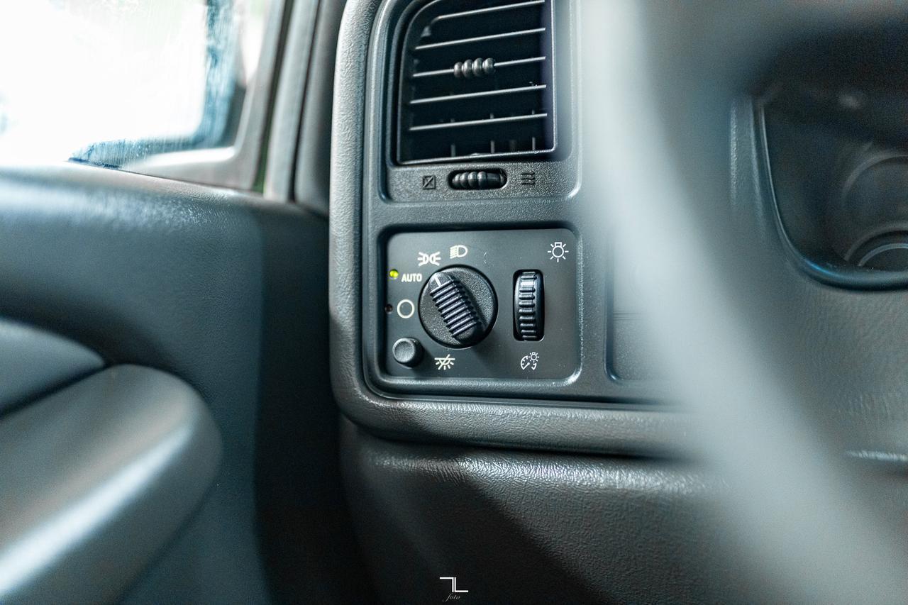 2003 GMC Sierra 2500 4x2 Reg Cab SL Red Deer AB