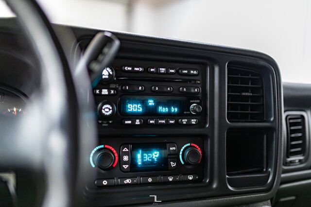 2003 GMC Sierra 3500 4x4 Crew Cab SLT Dually Deck Leather Red Deer AB